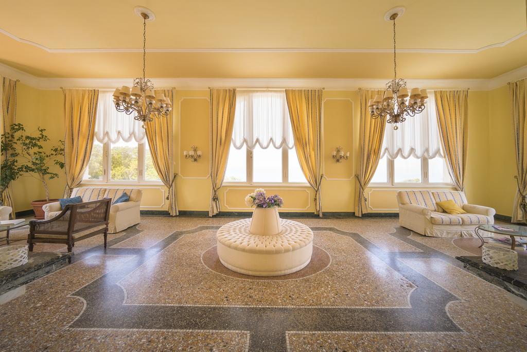 קסטיליאונצ'לו Villa Parisi Grand Hotel מראה חיצוני תמונה