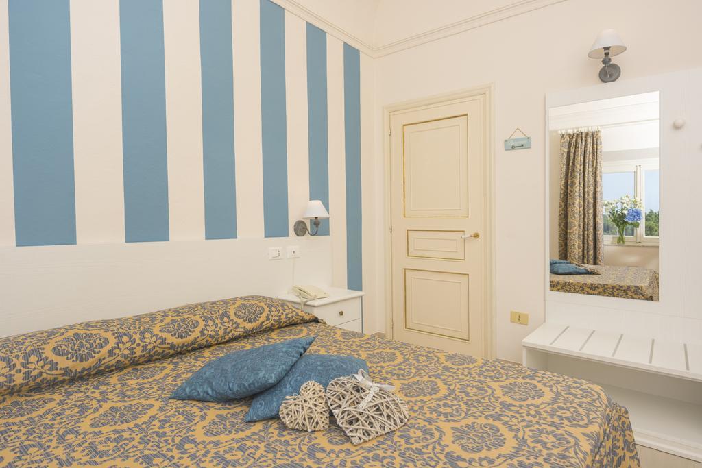 קסטיליאונצ'לו Villa Parisi Grand Hotel מראה חיצוני תמונה
