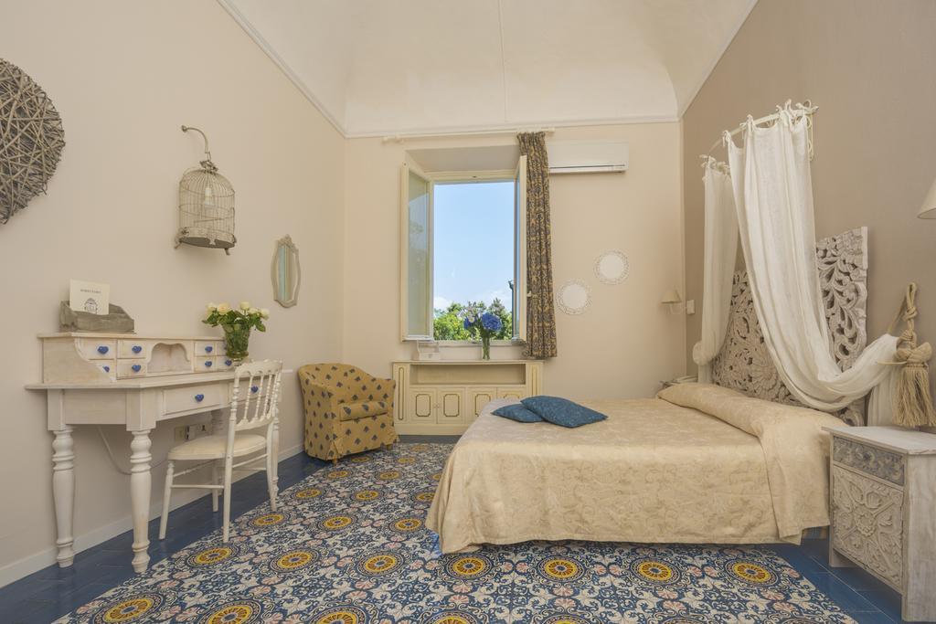 קסטיליאונצ'לו Villa Parisi Grand Hotel מראה חיצוני תמונה