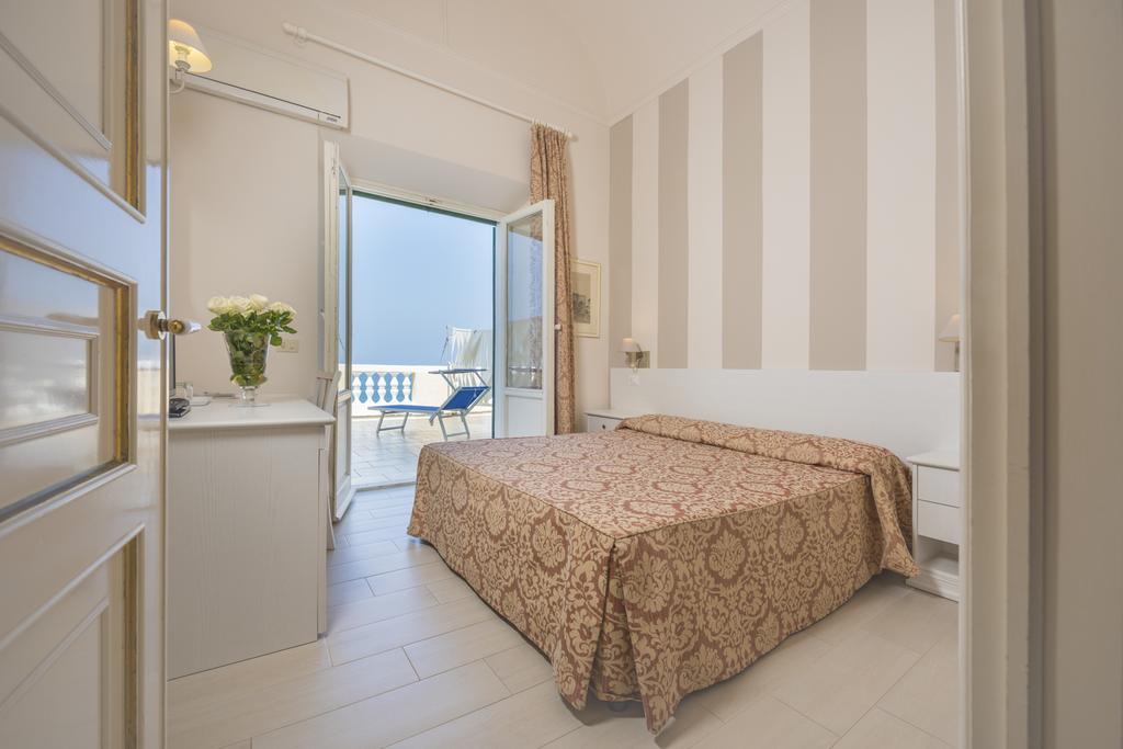 קסטיליאונצ'לו Villa Parisi Grand Hotel מראה חיצוני תמונה
