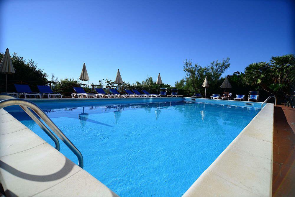 קסטיליאונצ'לו Villa Parisi Grand Hotel מראה חיצוני תמונה