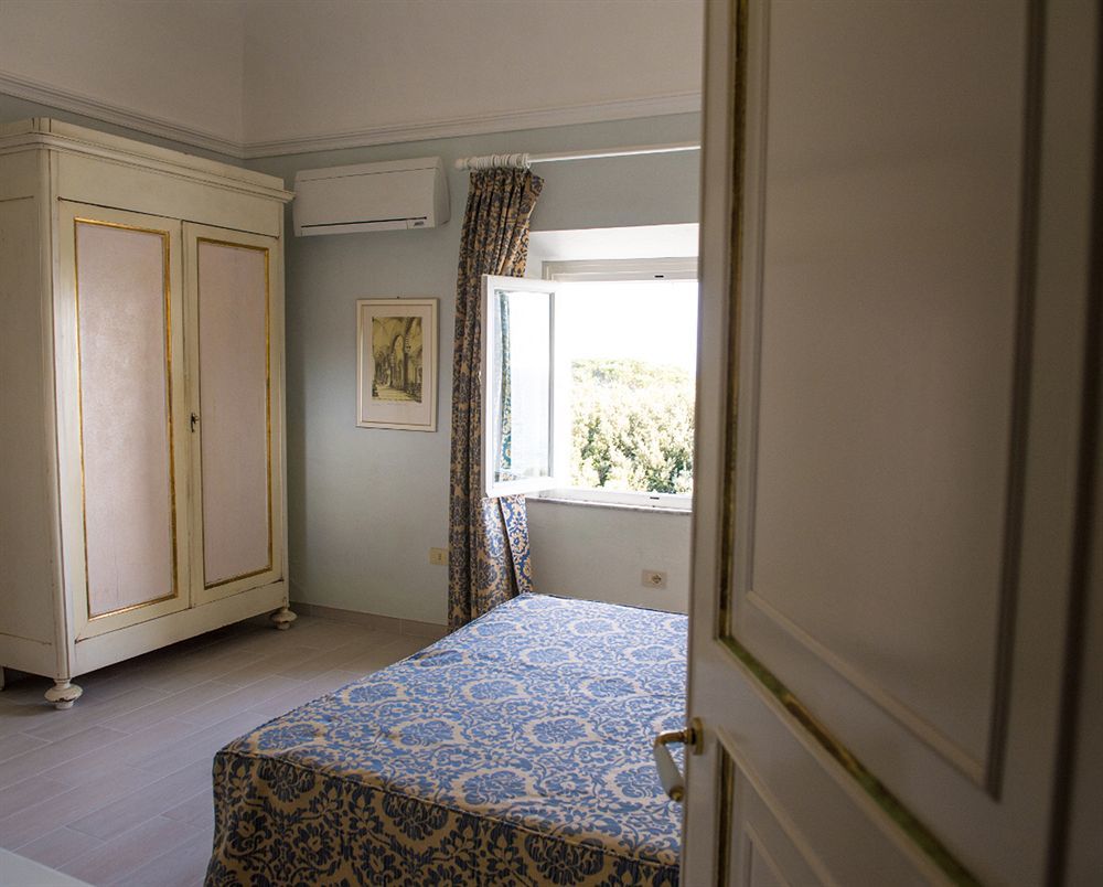 קסטיליאונצ'לו Villa Parisi Grand Hotel מראה חיצוני תמונה