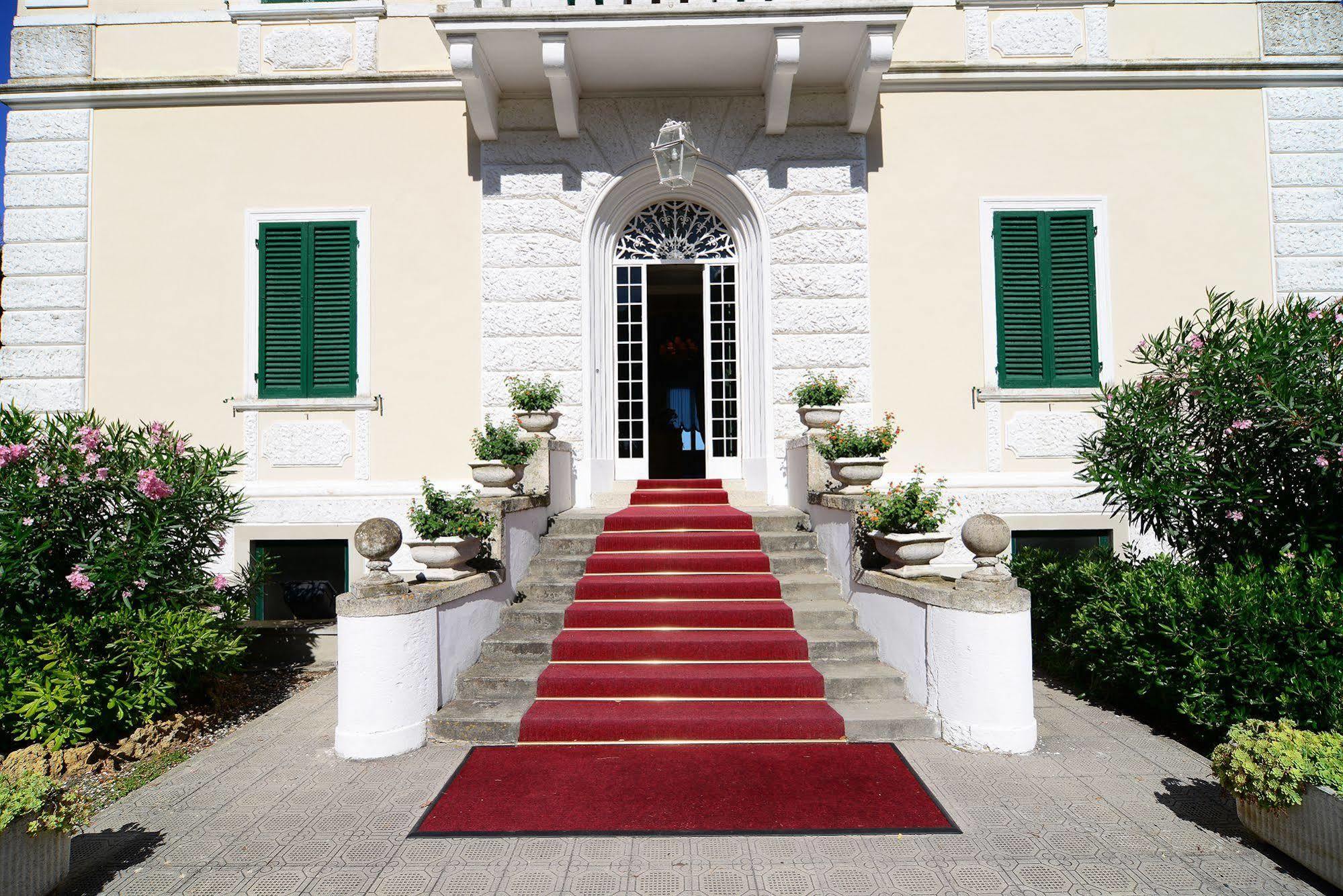 קסטיליאונצ'לו Villa Parisi Grand Hotel מראה חיצוני תמונה