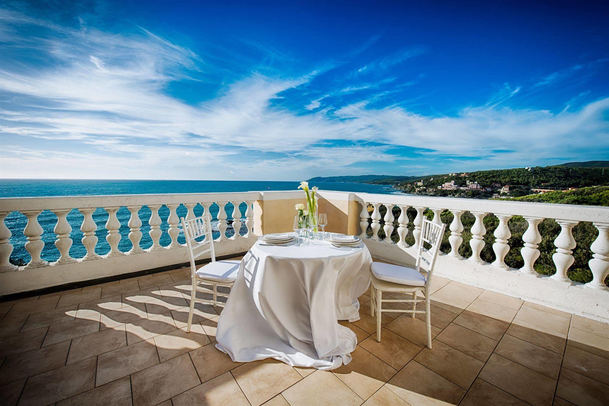קסטיליאונצ'לו Villa Parisi Grand Hotel מראה חיצוני תמונה