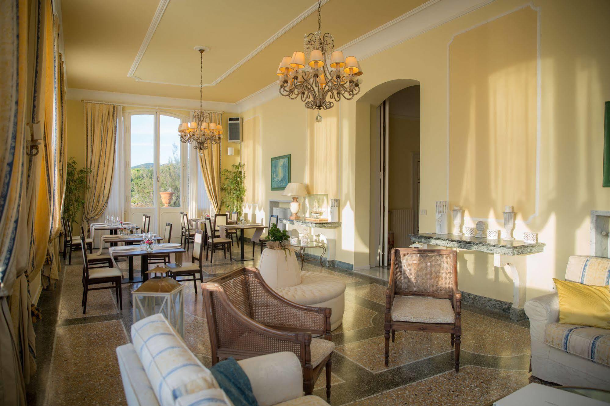 קסטיליאונצ'לו Villa Parisi Grand Hotel מראה חיצוני תמונה